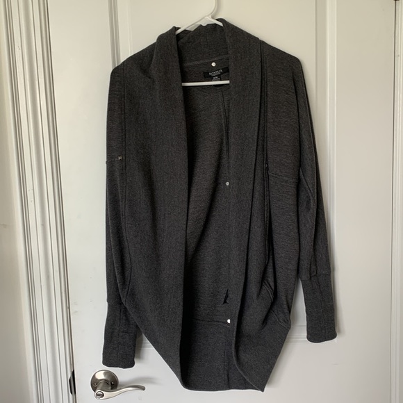 Revamped cardigan grey - Picture 2 of 4